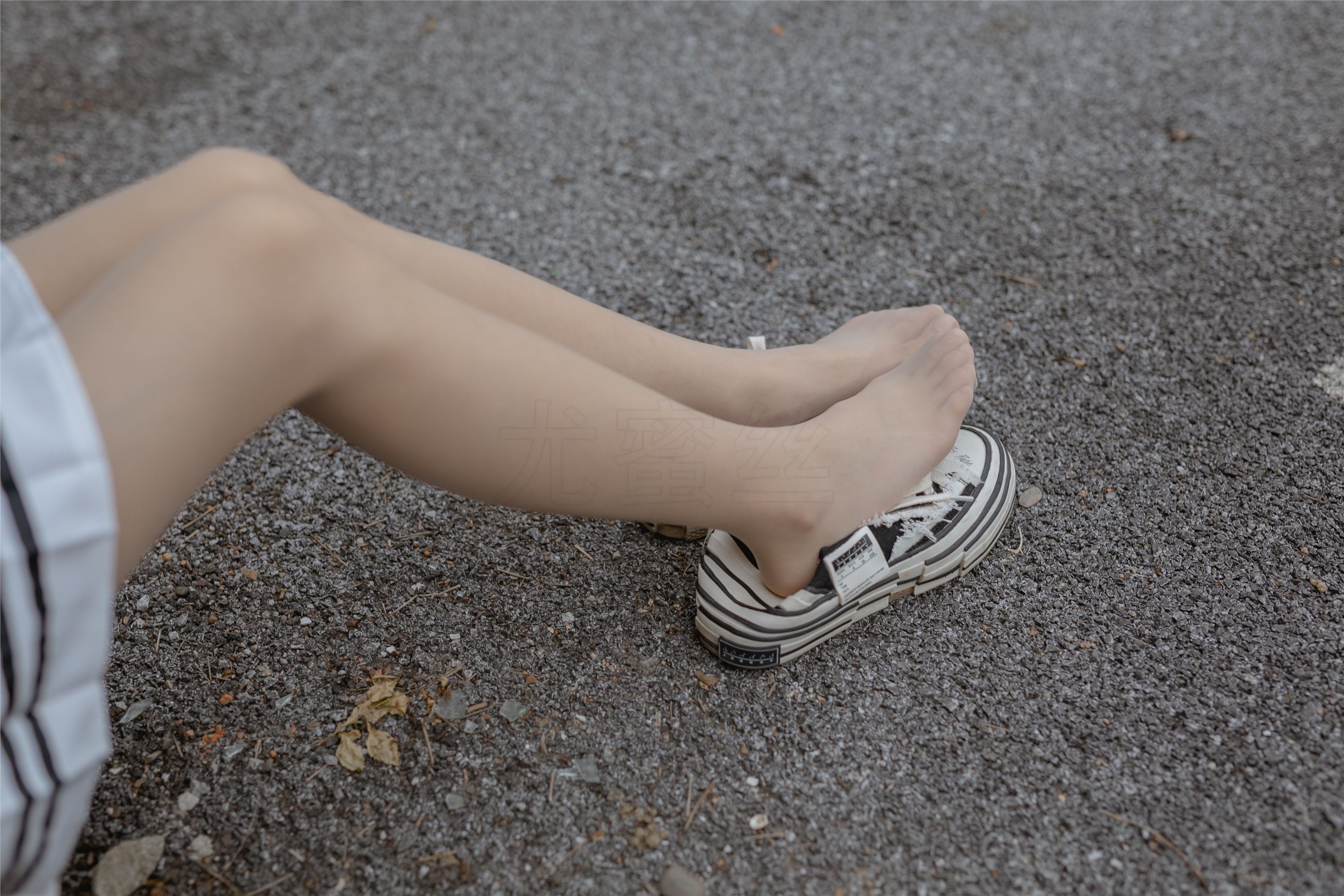 尤蜜丝 穿搭写真 NO.048